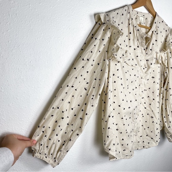 H&M Flounce-Trimmed Tan and Navy Floral Button Up Linen-blend Blouse Sz: L - Picture 5 of 9
